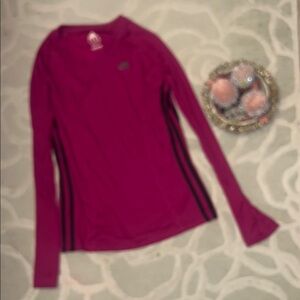 NWT🌷ADIDAS🌷Magenta black striped long sleeve poly Spandex performance tech top
